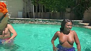 现场#2 视频: Tessa’s topless scene in the male casting arena with squirting ejaculation
