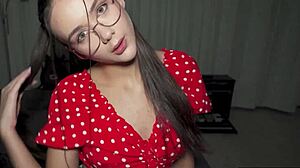 现场#1 视频: First time threesome experience - hard cock action all night long